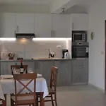 Jelena Apartman *